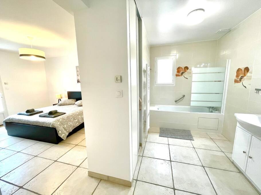 Charmante Villa Pour 10 Personnes Saint-Augustin  Exteriör bild